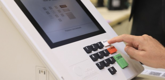 ELEIÇÕES 2022: Urnas eletrônicas estão sendo preparadas para o 1º turno das Eleições 2022