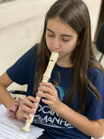 Alunos do projeto tocando o amanhã ano II desenvolvem atividades durante as férias escolares