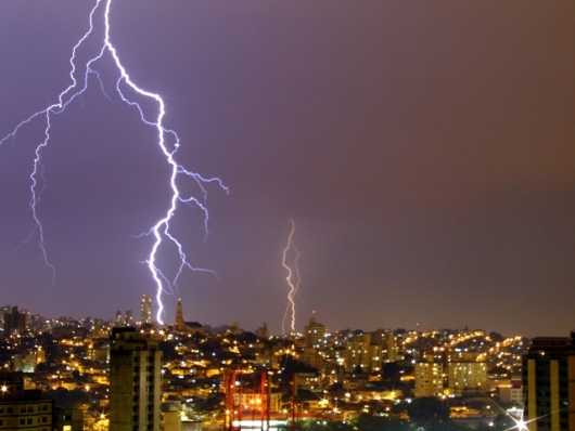 Cemig alerta sobre as descargas atmosféricas em Minas Gerais