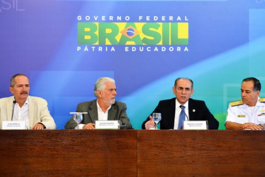Medida: Governo estuda multa para quem mantiver focos de Aedes aegypti em casa