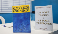 Completando 90 Anos, a Alcoólicos Anônimos Celebra Crescimento da Participação Feminina