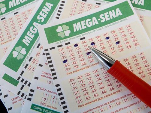 Mega-Sena pode pagar R$ 2,2 milhões nesta quinta-feira