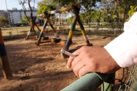 Projeto pro&iacute;be fumo em parques infantis, gin&aacute;sios abertos e est&aacute;dios