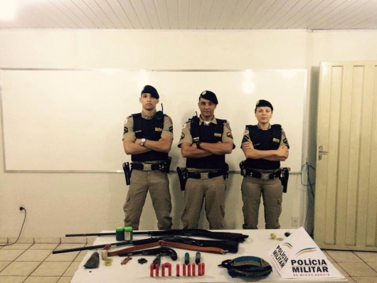 Homem é preso e cinco armas são apreendidas em Guanhães