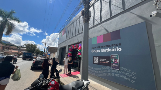 Grupo Botic&aacute;rio inaugura Espa&ccedil;o do Revendedor em Guanh&atilde;es