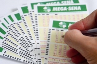Acumulada, Mega-Sena pode pagar R$ 24 milhões nesta quarta-feira