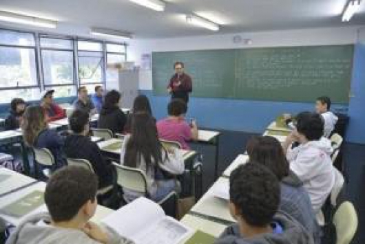 Prorrogado prazo para designação de professores em Minas