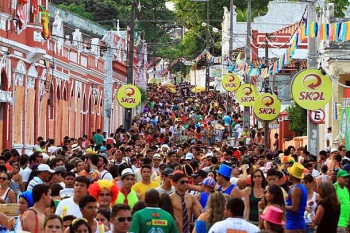 ESPECIAL DE CARNAVAL: Conheça a doença do beijo, uma das mais comuns da época, e saiba como se prevenir!