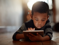 OMS: Crianças devem ter tempo em frente a telas limitado a 1 hora