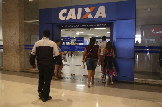 Caixa paga hoje até R$ 500 do FGTS para parte dos correntistas