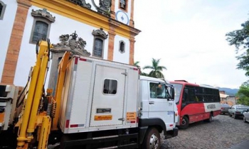 Trânsito pesado em cidades históricas é alvo de investigação do Ministério Público