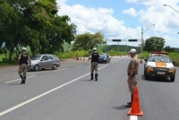 Polícia faz operação nas rodovias da região durante feriado de Tiradentes