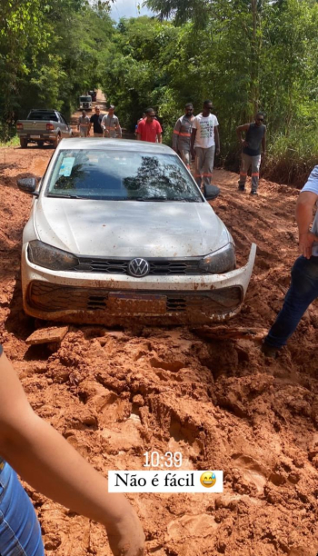 Moradores relatam dificuldades em transitar por estradas da região, em razão das chuvas