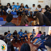 Alunos do Parlamento Jovem apresentam o programa a jovens da E.E. Odilon Behrens