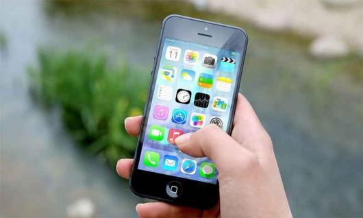 Anatel inicia bloqueio de celulares irregulares em 15 estados