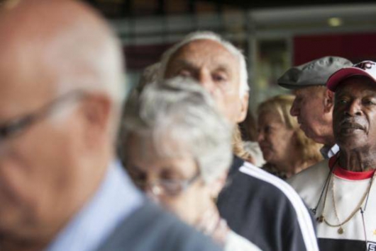 Ministério da Fazenda confirma antecipação do 13º dos aposentados