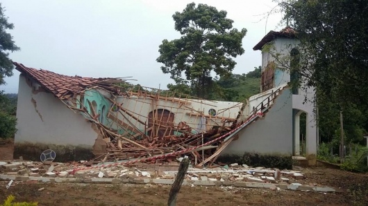 Capela da Igreja Católica desaba em São Sebastião do Maranhão