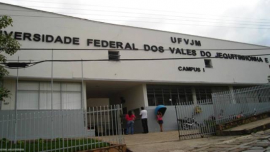 Greve dos docentes da UFVJM chega ao fim após quase dois meses