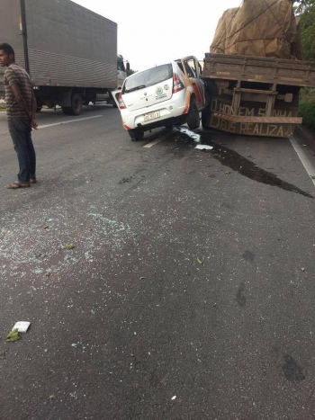 Acidente envolvendo outro carro da saúde de Virginópolis deixa um morto e dois feridos na saída de Belo Horizonte
