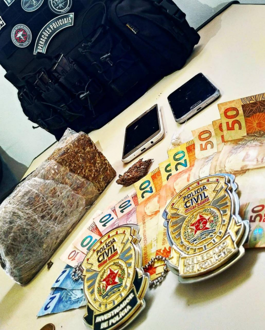 Irmãos suspeitos por tráfico de drogas são presos em Diamantina