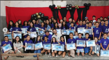 TOCANDO O FUTURO: Projeto criado em Guanh&atilde;es ultrapassa Minas Gerais e leva educa&ccedil;&atilde;o musical gratuita a tr&ecirc;s estados