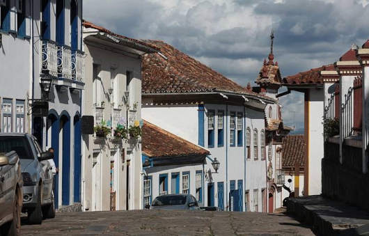 MP faz recomendação regulamentando festas em casas e repúblicas com venda de ingressos em Diamantina