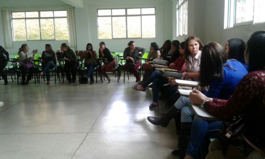 EDUCAÇÃO: Professores da zona rural participam de encontro promovido pela Secretaria de Educação