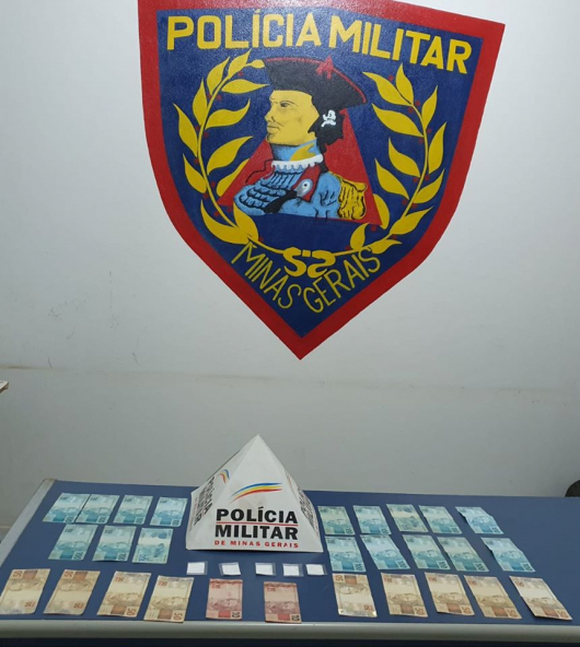 Autor de tráfico de drogas é preso em distrito de São João Evangelista