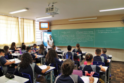 Em Guanhães, alunos das redes municipal e estadual de ensino retornam hoje para as atividades escolares