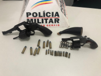 SARDOÁ: Cidadã entrega armas e munições voluntariamente à Polícia