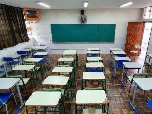 VOLTA ÀS AULAS: Atividades presenciais continuam suspensas em Guanhães