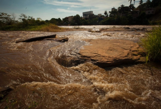 Desastre Ambiental: Lama aproxima-se do Espírito Santo e Samarco é intimada
