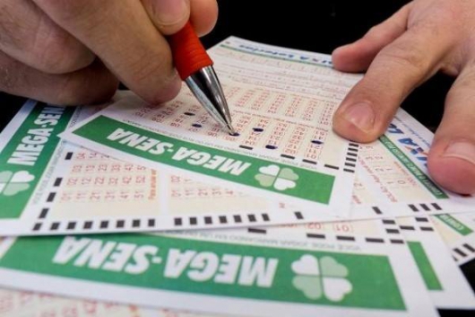 Ninguém acerta e Mega-Sena acumula prêmio de R$ 33 milhões