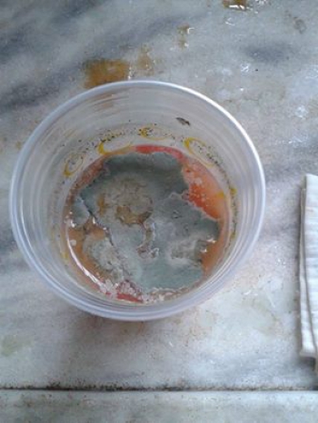  &#039;Plasta&#039; encontrada em suco de caixinha