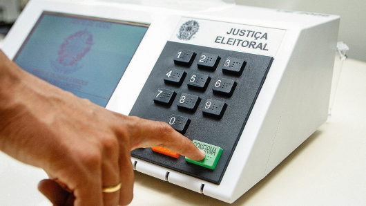 ELEI&Ccedil;&Otilde;ES 2026: TSE faz novos testes de seguran&ccedil;a na urna eletr&ocirc;nica
