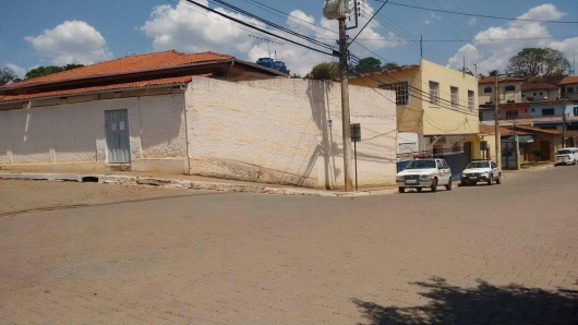 Após fuga da cadeia de Virginópolis, um detento é capturado e outro continua foragido