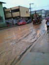 Chuva deixa ruas de Santa Maria de Itabira cobertas de lama