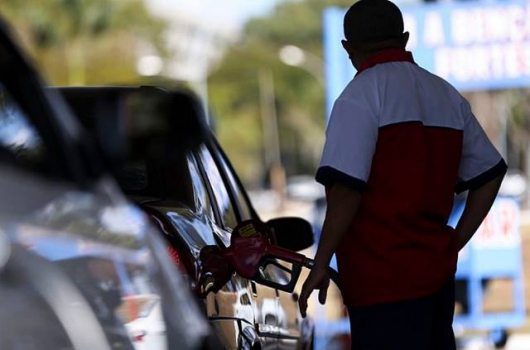 Preço da gasolina sofre reajuste e chega a R$ 5,19 em Guanhães