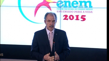 Enem 2015 tem abstenção de 25,5% e 740 candidatos eliminados