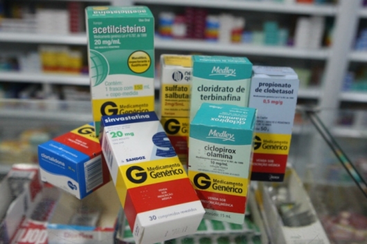 Indústria estima reajuste de até 7,7% no preço de remédios