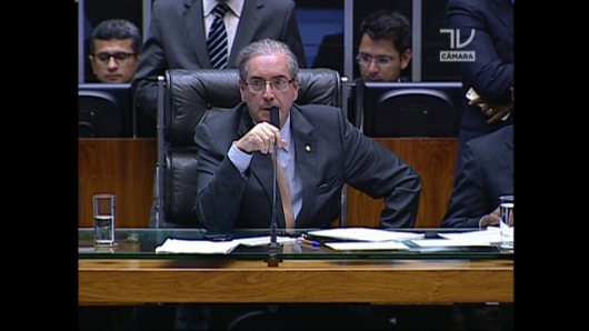 Câmara conclui votação e permite que qualquer atividade seja terceirizada