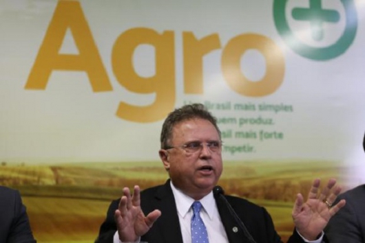 Laudos em produtos de frigoríficos não indicam riscos à saúde, diz ministro