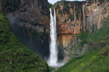 Conceição Do Mato Dentro: Cachoeira do Tabuleiro continua a receber visitantes, informa Prefeitura