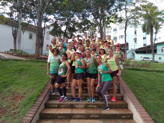 EU CORREDORA: Dezenas de mulheres participam de evento de corrida realizado nesse domingo em Guanhães