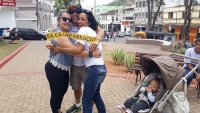 GUANHÃES/Virada Espiritual:  Mocidade do Geak distribui abraços grátis no centro da cidade