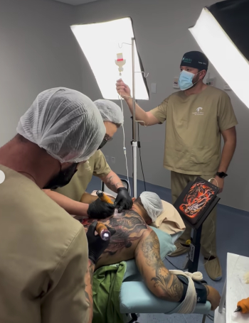 Conselho Federal de Medicina proíbe anestesia para a realização de tatuagens