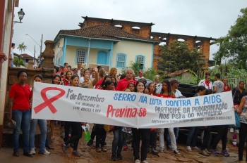 Serro realiza atividades no combate a AIDS