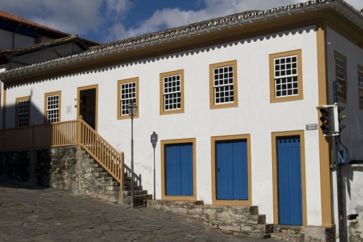 Museu do Diamante recebe a exposição “Em Construção” do artista Calebe Silva Ribeiro