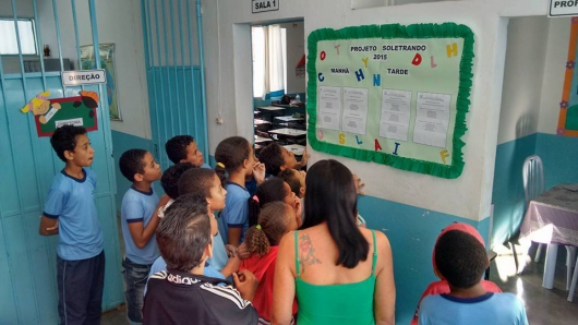 Escolas municipais divulgam os alunos selecionados para a próxima etapa do Projeto Soletrando