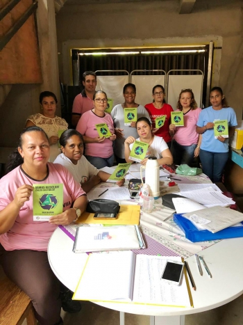 EDUCAÇÃO AMBIENTAL: Servidores de Guanhães recebem palestra sobre coleta seletiva